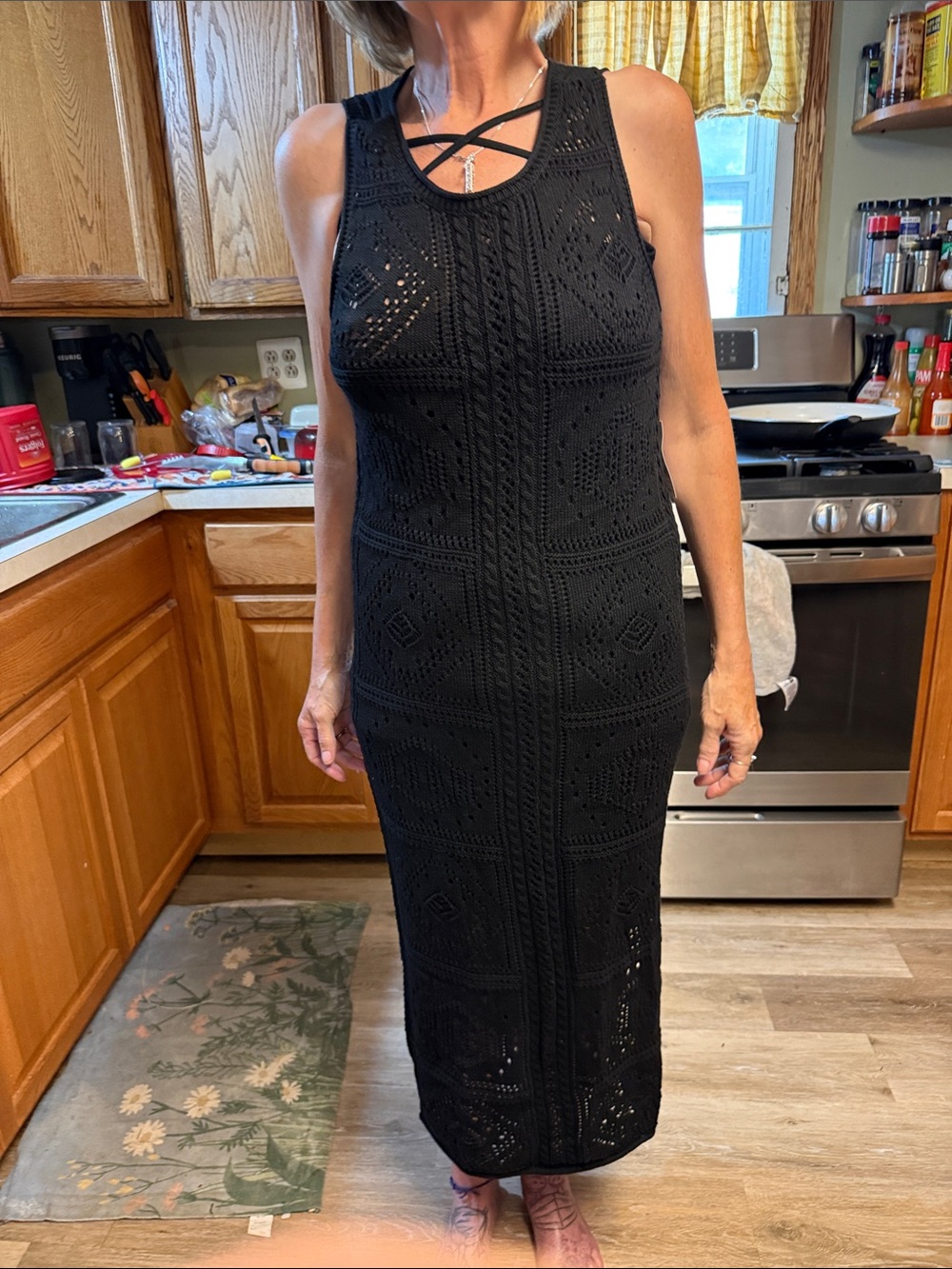 Size Medium Black Crochet Knit Sleeveless Midi Dress